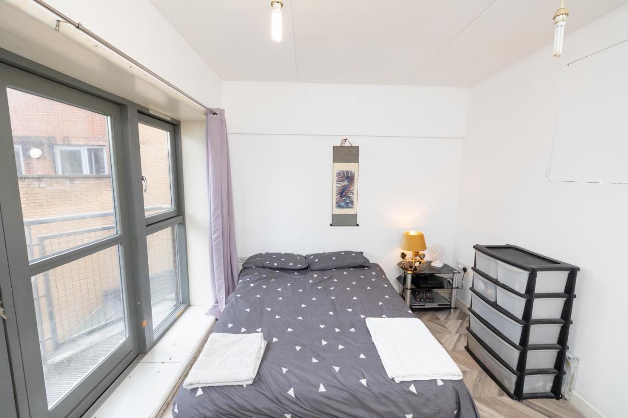 Jah Lodge Croydon Luaran gambar