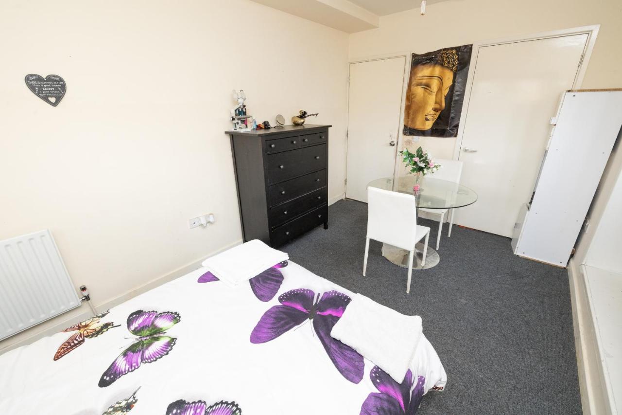 Jah Lodge Croydon Luaran gambar